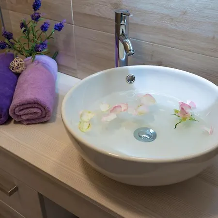 Ana Guest house